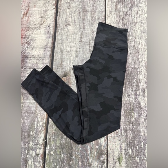 Lululemon Black Camo Aligns - Picture 1 of 5